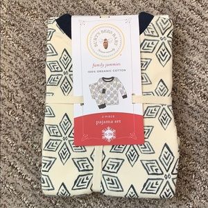 Burts Bee’s Baby Family Pajamas - Snowflake